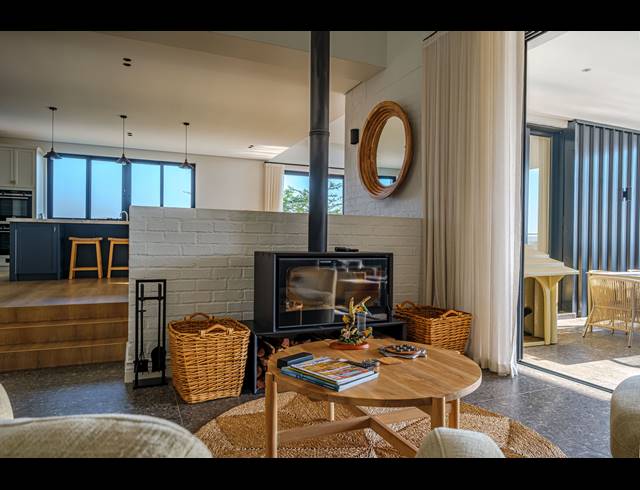 5 BEDROOM FREESTANDING FOR SALE IN SPRINGVALE COUNTRY ESTATE